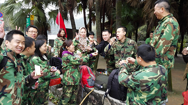 “生涯挑战·突破极限”野外生涯特训