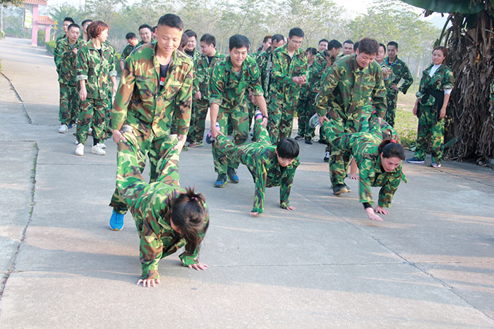 2017年2月13-15日，，，，，，永利中国“虎狼道”户外拓展训练圆满竣事